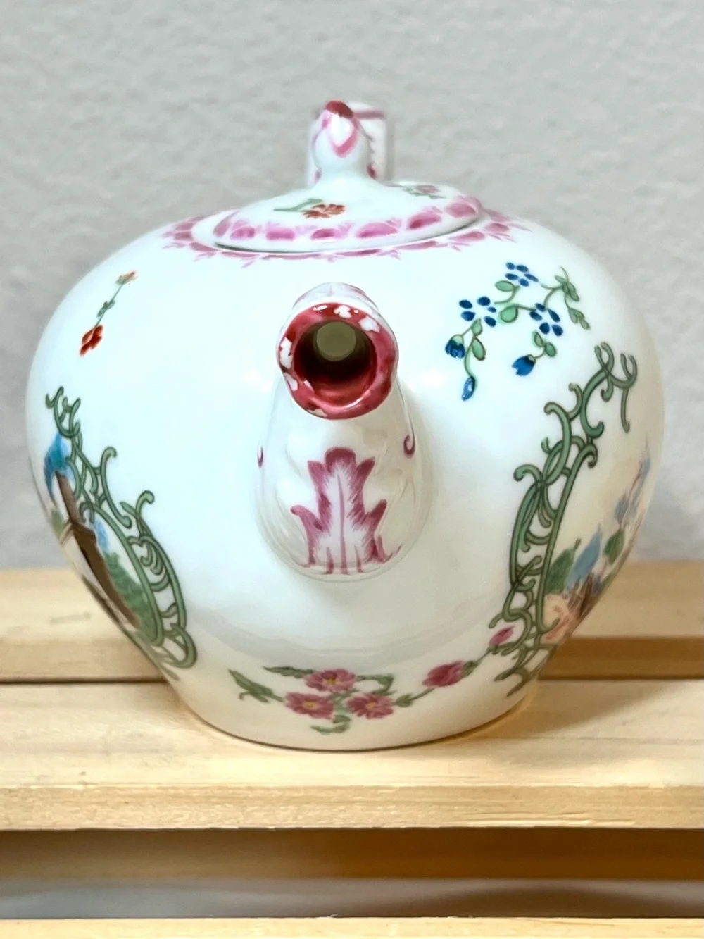 Franklin Mint 1985 “Höchst” Victoria & Albert Museum Teapot | Collectible | EUC